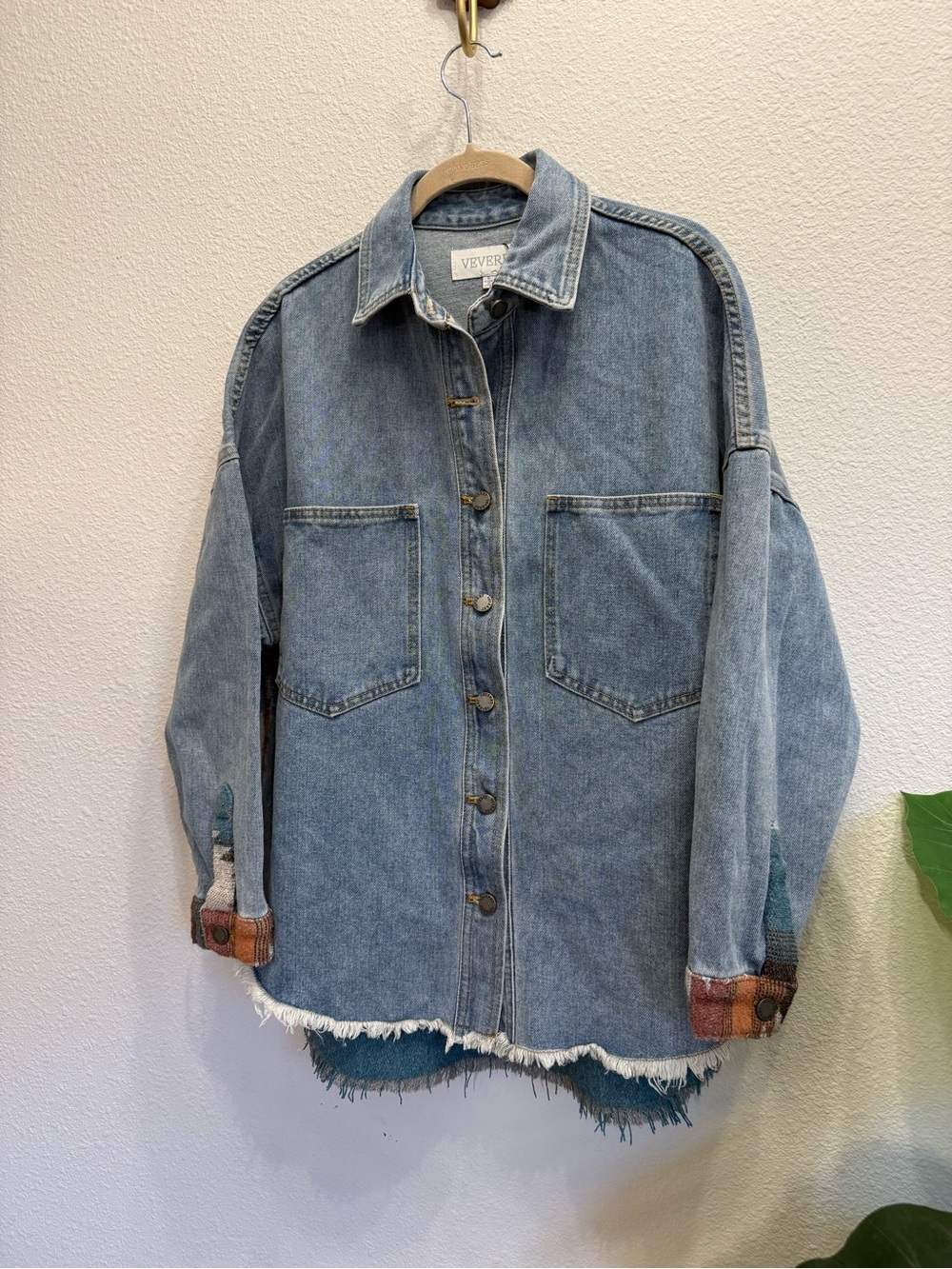 Veveret Southwestern Aztec Denim Shacket Oversized Raw Hem Jacket | Size Small - Picture 5 of 10